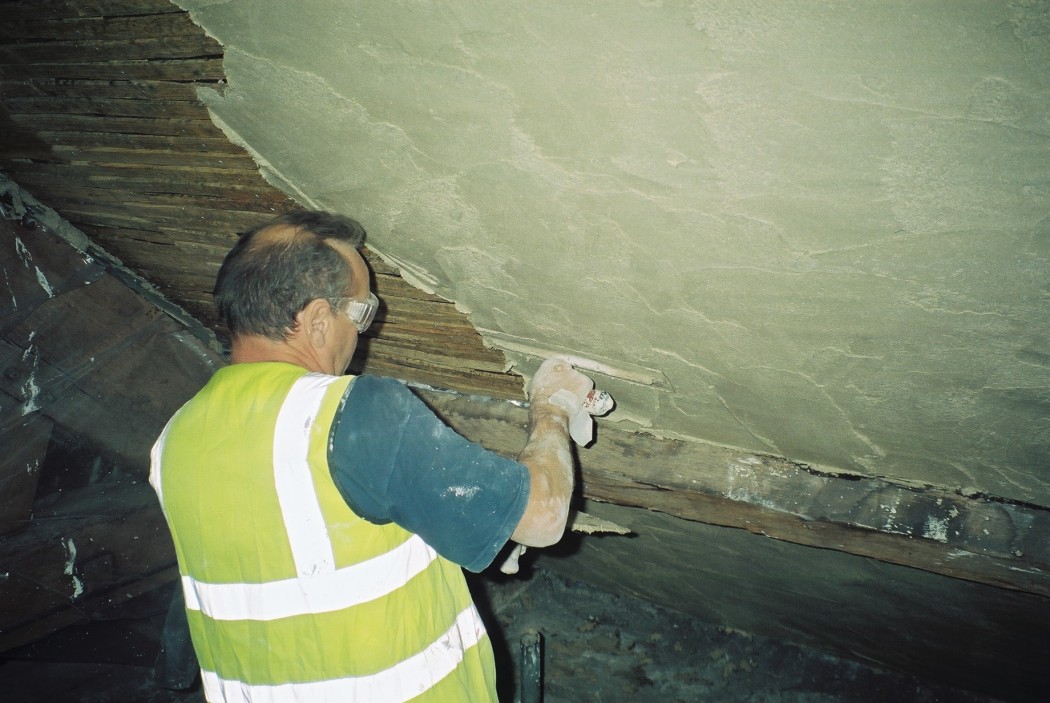 Application of Scratch Coat onto Oak Riven Laths